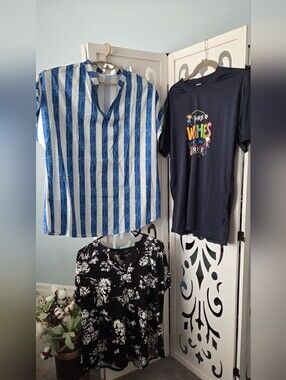 3pc Womens Clothing Bundle XL Extra Large Floral Striped Graphic Shirts Lot